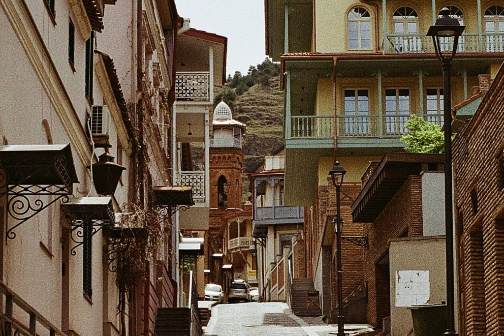 nika-tchokhonelidze-l-4f8sVJWLs-unsplash